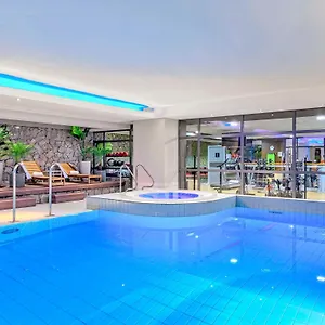 **** Szálloda Novotel Centrum Lengyelország